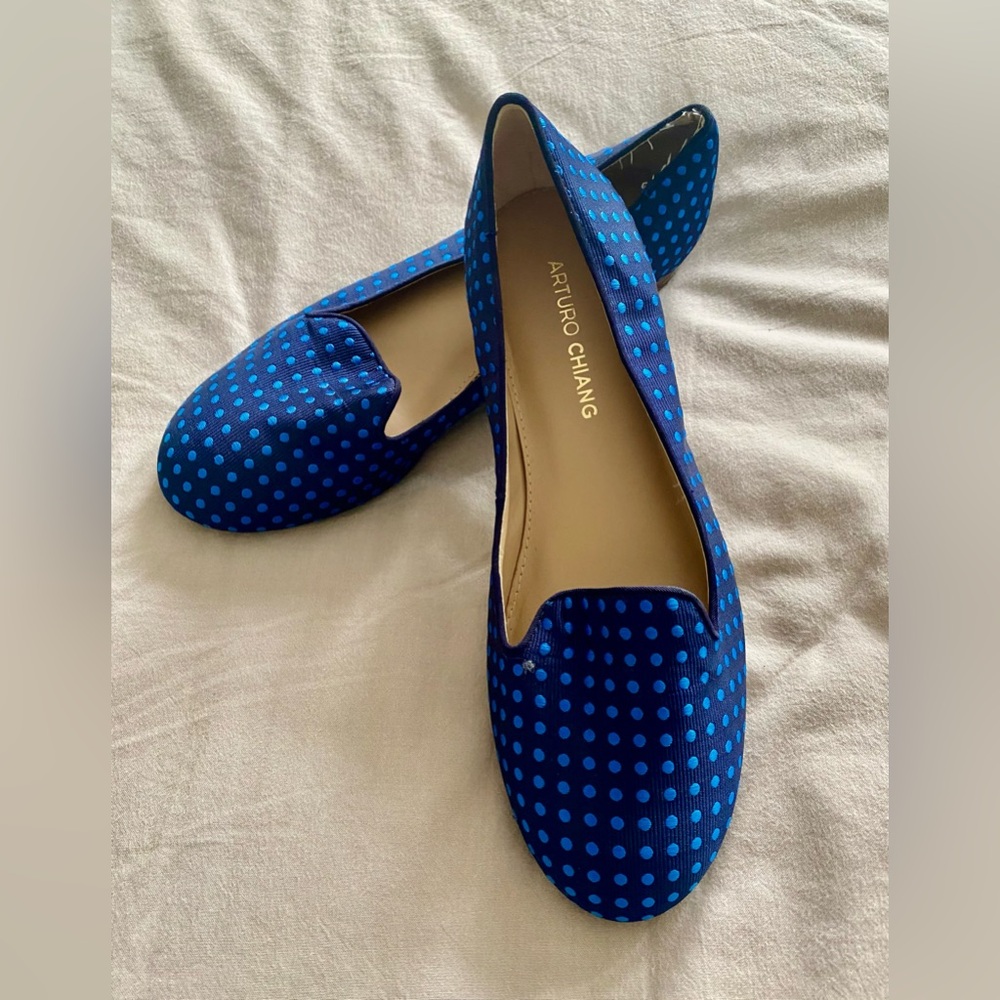 Arturo Chiang Vibrant Blue Polka Dot Flats